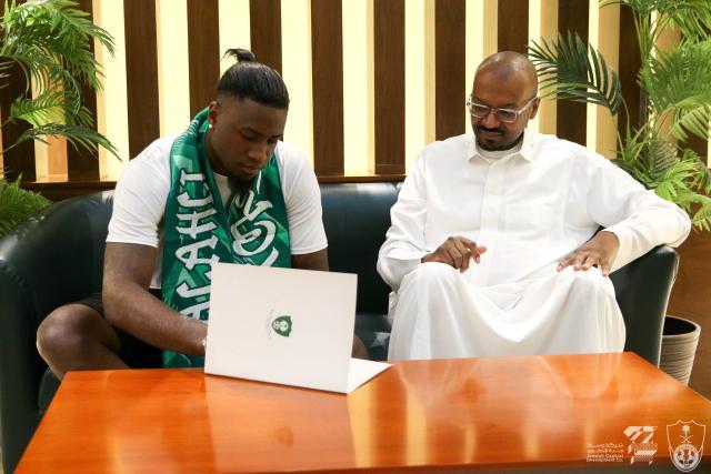 体育app-马尔康临别告白：2022爆发有秘诀 追梦C罗征服沙特